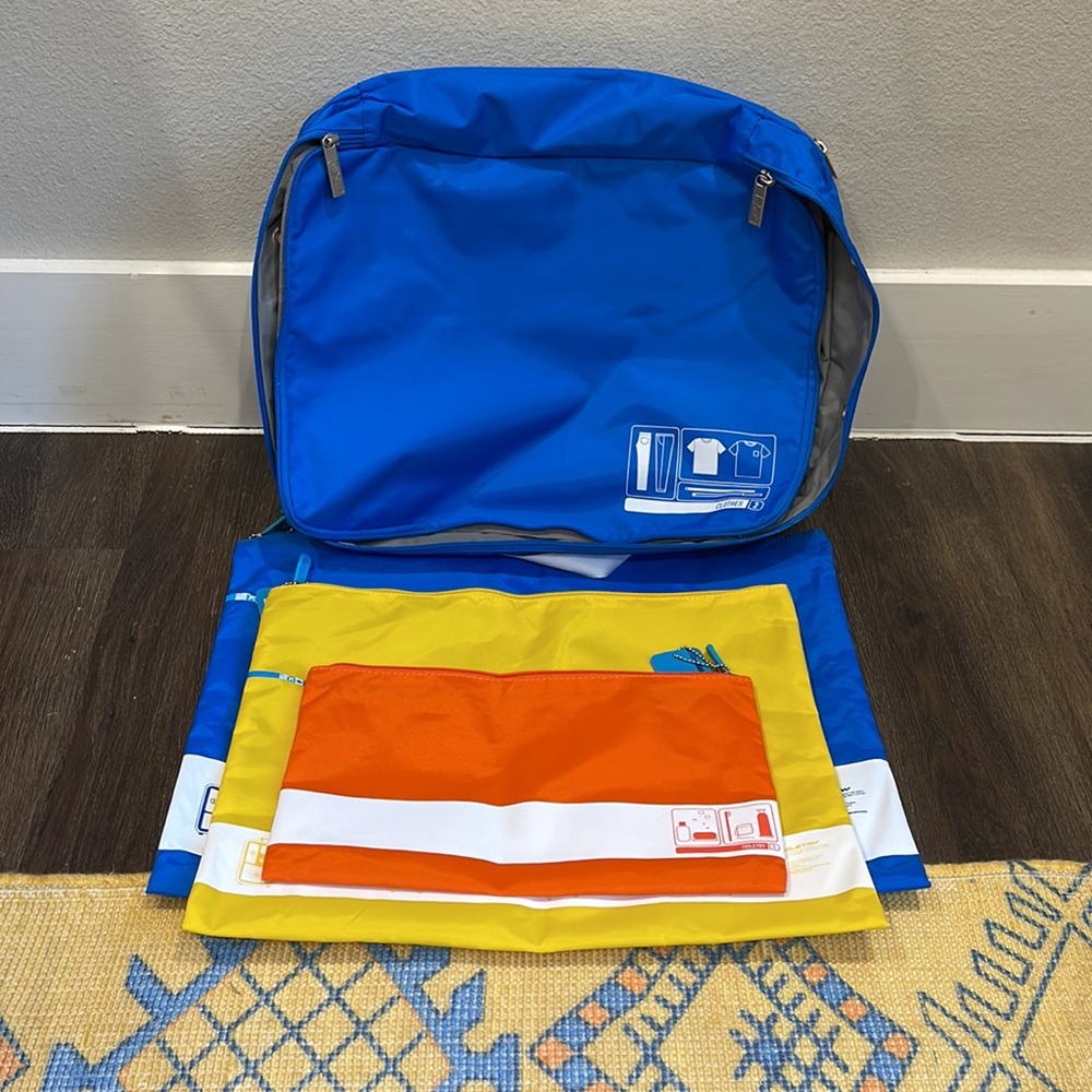 LIKE NEW Flight 001 Spacepak Packing System